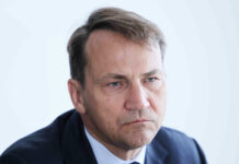 Дипломатический диалог между Польшей и Россией: новый поворот событий 1b51af5c-d56d-4e34-8030-6f8b1c0bfb15-67a4e8bb