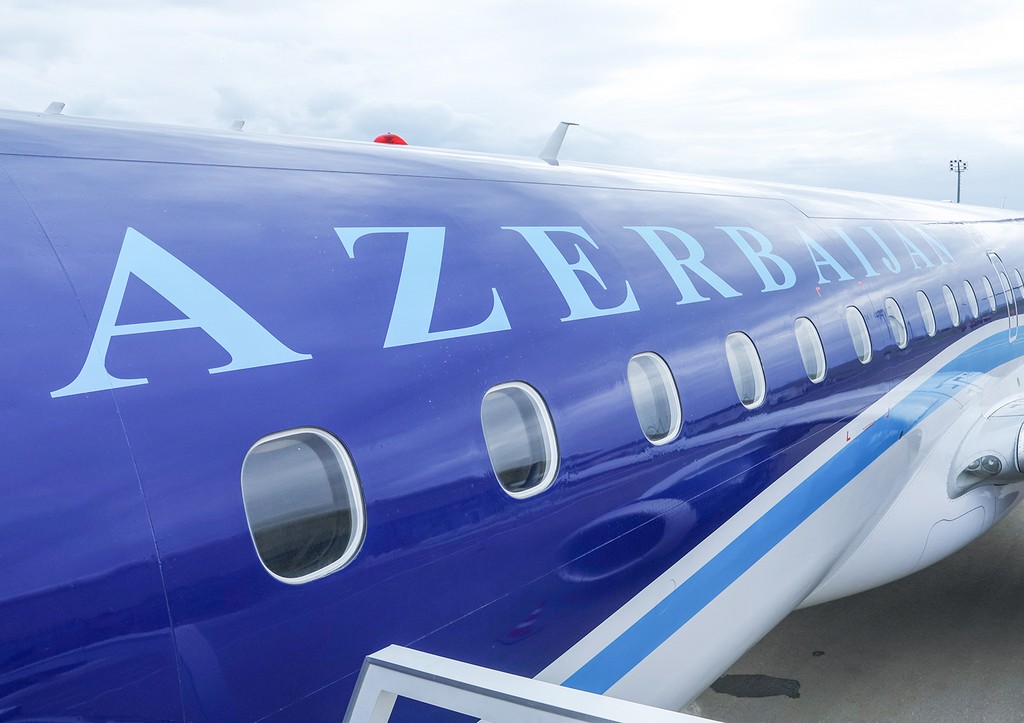 Стало известно, как пассажирам удалось выжить при крушении самолета в Актау