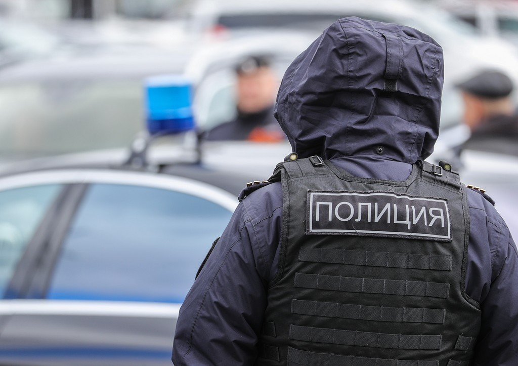 Дед Мороз поймал педофила: на Урале мигрант пришел на свидание к 13-летней