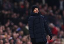 Тренер ПАОК получил длительную дисквалификацию после конфликта с болельщиками 56c39b06-4a51-485f-9503-88b40e548508-67c63a23