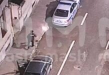 Драматичные кадры: пенсионер в форме поджег полицейское авто у ОВД "Арбат" после звонка мошенников 769e41c7-7d86-4cca-b571-1539e6dcf0bd-67be3ad3