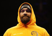 Скандал перед боем века: команда Усика уличила Фьюри в серьезном нарушении регламента 8982159a-895b-4bec-a023-31442471c7fd-67b9ea34