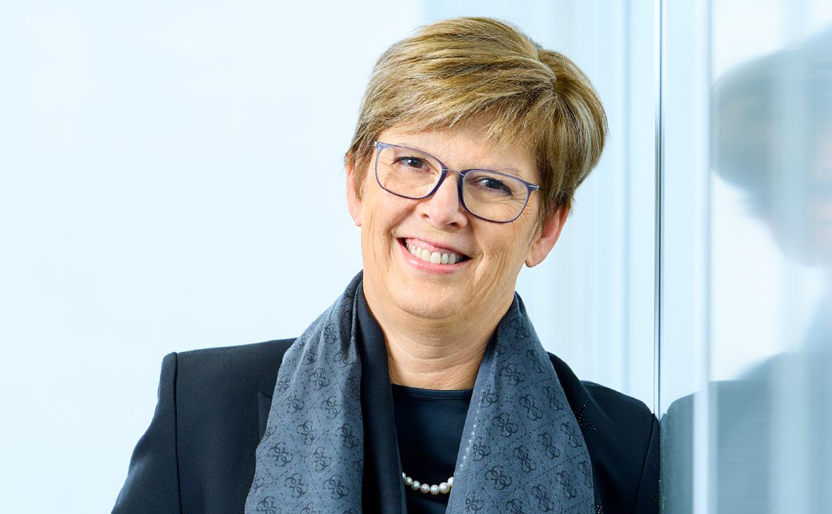 Валери Урбен (euroclear.com)