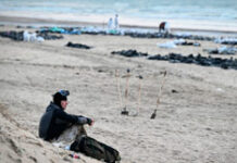 Глава МЧС России призывает ускорить очистку акватории Керченского пролива от последствий нефтяного разлива f73d4fa7-90c9-44e6-9409-fc600530abd9-67c31d7e