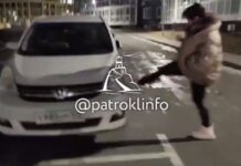 Необычный инцидент с автомобилями произошел в микрорайоне Патрокл Владивостока 02184e01-f970-488d-b735-8c20c763f9bc-67d54e00