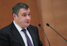 Скандал в Курской области Глава региона в ярости из-за отпуска министра в Индии 2336913e-f0c2-4a04-ac34-400db166c0bf-67e16c88