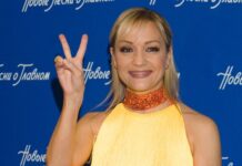 Татьяна Буланова вызвала ажиотаж свадебными фото в социальных сетях 2bdf3b37-3928-4cef-a106-6444f18f49f7-67de68d9