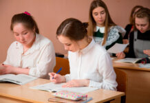 Российская система образования ждет позитивных перемен 304f8b19-d65b-4e1f-9750-9180c335f242-67d739bd