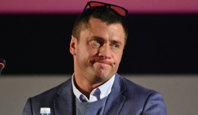 Павел Прилучный держит Зепюр Брутян в строгости