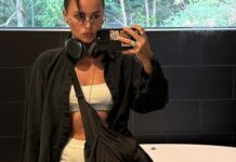 Певица Zivert создала необычный образ в стильном костюме 8c20e1e9-eb0b-4567-91cf-ec74e7259b6b-67e28de4