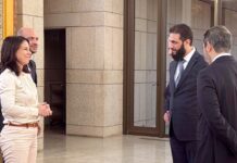 Культурные особенности дипломатического протокола на встрече в Сирии a4cf7b32-3db8-4eec-ac21-f329b680cb52-67cb7ef7