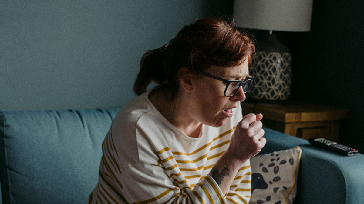 Кардиолог Исламова объяснила, как распознать сердечный кашель