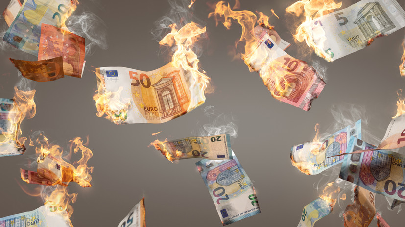 Политолог назвал колоссальным ущерб для европейской экономики из-за санкций