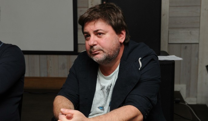 Едва втиснула: сластолюбивая жена Цекало похвасталась наливной грудью