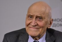 Любимый телеведущий Николай Дроздов успешно восстанавливается после лечения 1a549e81-5050-4e9f-a6ad-9db3e42e4de0-67f532da