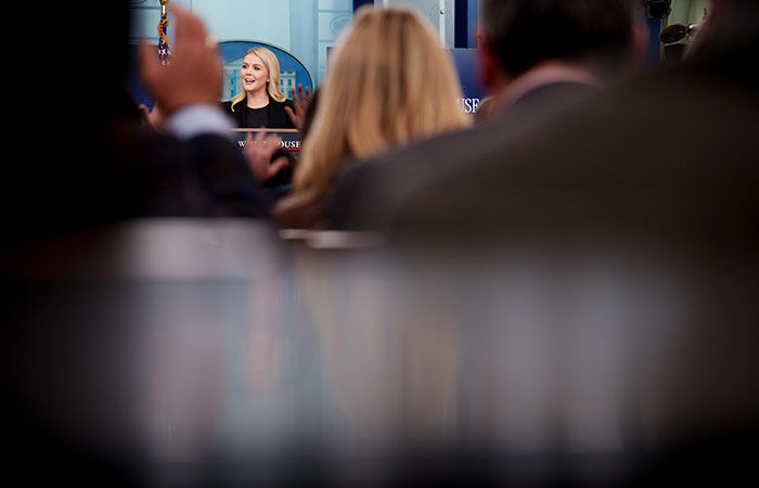 Белый дом поручил Управлению общих служб разорвать контракты со СМИ