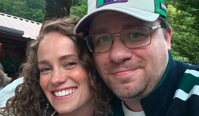 "Несите платок": Ковальчук сделала эмоциональное заявление после свадьбы с Харламовым