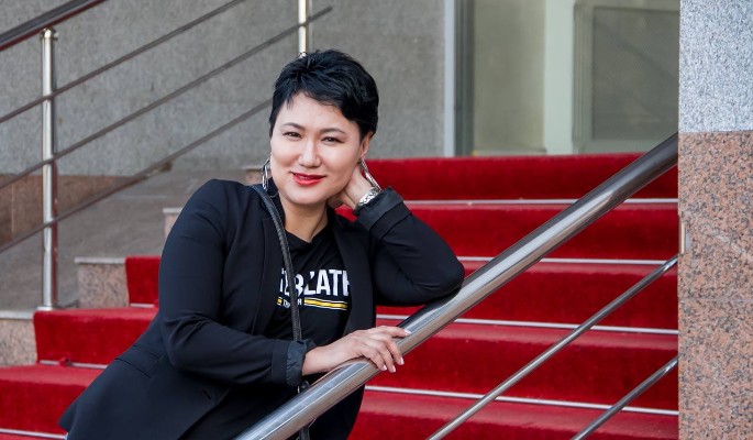 Автор курса по шугарингу Куралай Есмурзаева рассказала о своих достижениях в бьюти-индустрии 