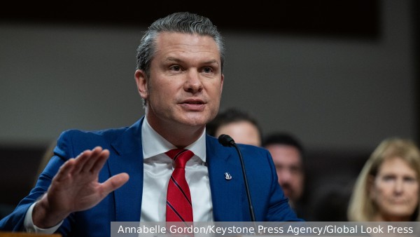 Министр обороны США велел разработать план резкого сокращения бюджета Пентагона