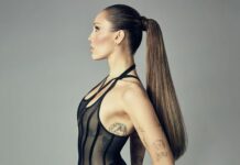 Майли Сайрус демонстрирует смелый образ в элегантной фотосессии aa430ac7-cf2e-4e8a-90d8-046d67dd6c98-67f3b8ff