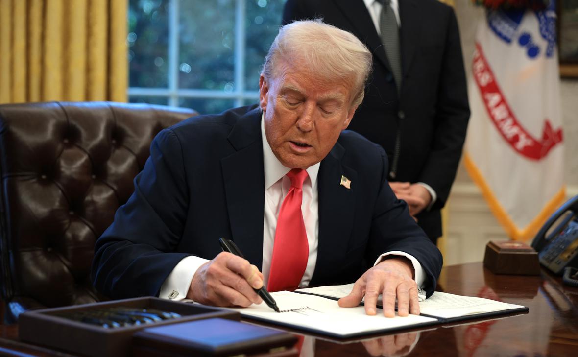 Дональд Трамп (Alex Wong / Getty Images)