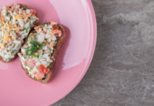 Роскошная брускетта с камчатским крабом и нежной страчателлой для особого случая c3a879c4-1dff-45d9-8f1c-fdfabf7c46e4-67f17ac0