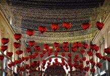 День всех влюбленных вызывает неоднозначные чувства у жителей России c6dc7cec-ac5d-4d20-aa06-3948ff167c1f-67ff90ee