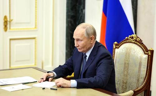 Путин: защита прав бойцов СВО и их родственников имеет особое значение