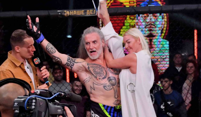 Волочкова показала объятия с маленькими танцовщицами: Это счастье