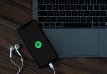 Музыкальный сервис Spotify получил штраф за работу в России e9312825-0a6f-45ea-9ace-54dd97f736bd-67f6b23c