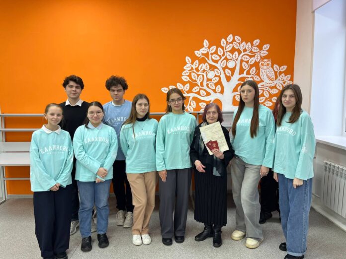 Мороженое яблоко — лучшее укушение в годы военного лихолетья-0