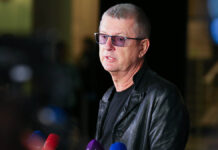 Продюсер Аксюта высказался о важности честности в шоу «Голос. Дети» Церемония прощания с поэтом-песенником Николаем Добронравовым в Концертном зале имени Чайковского