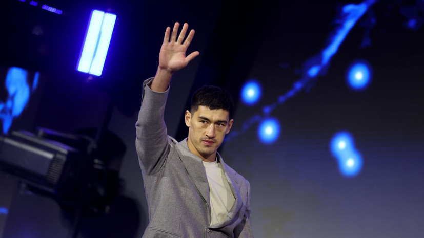 Бивол проведёт встречу с болельщиками в Санкт-Петербурге