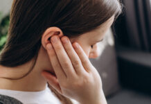 Борис Аванесов советует обратить внимание на шум в ушах и ранние признаки снижения слуха boris avanesov sovetuet obratit vnimanie na shum v ushah i rannie priznaki snizheniya sluha-urbandigest-ru-174341400200-0