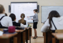 deputat lantratova podderzhala modernizacziyu sistemy oplaty truda pedagogov-urbandigest-ru-174121030900-0