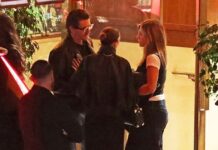 Дженнифер Энистон и Педро Паскаль восхитили поклонников стилем в духе Рэйчел Грин dzhennifer eniston i pedro paskal voshitili poklonnikov stilem v duhe rejchel grin-urbandigest-ru-174317443600-0