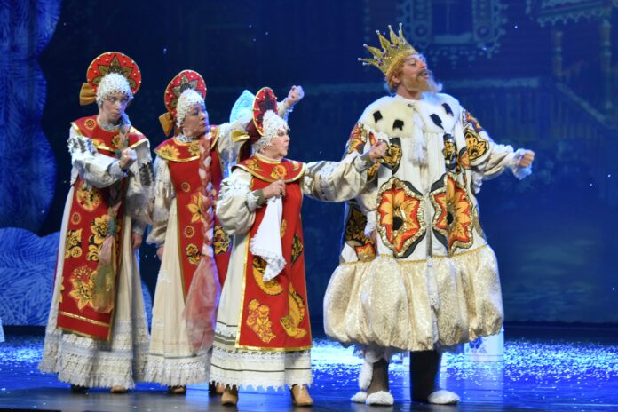 Екатеринбургский ТЮЗ приглашает театры Москвы и Санкт-Петербурга на юбилейную программу-0