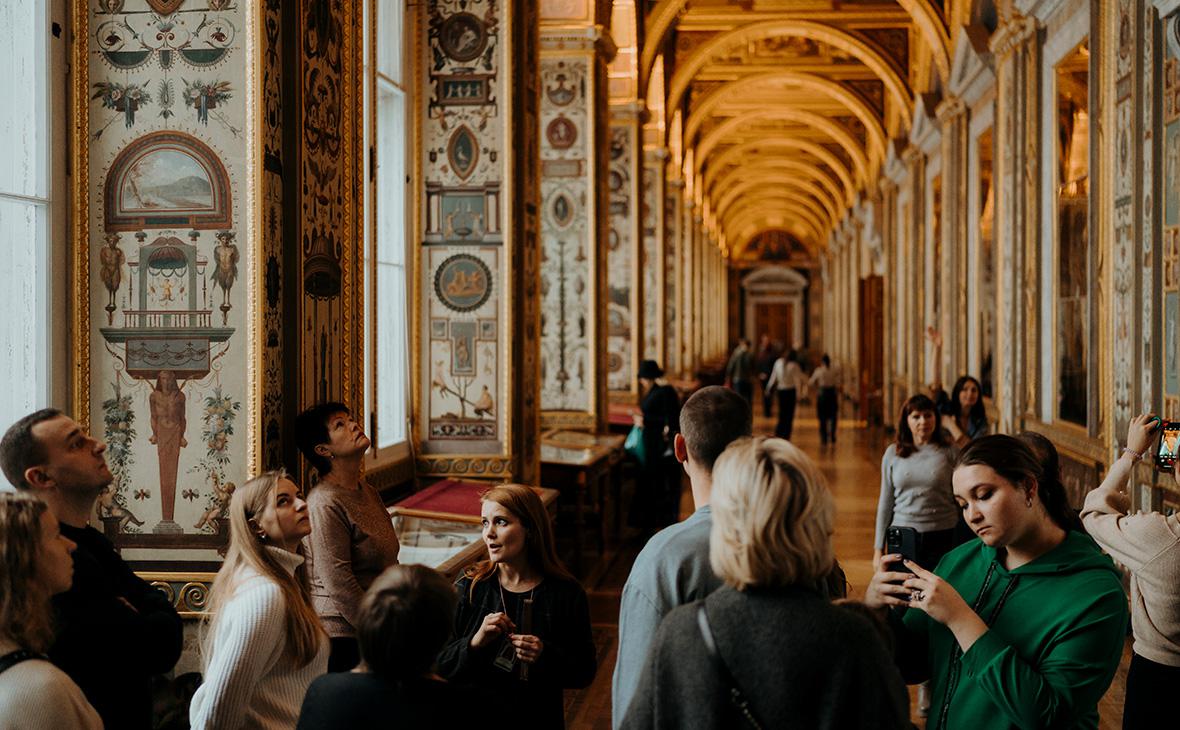Экскурсия в Государственном Эрмитаже, Санкт-Петербург (Михаил Гребенщиков / РБК)