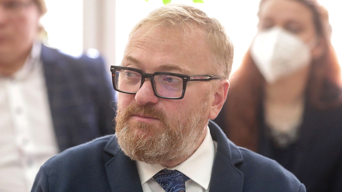 «Неадекватная»: Милонов раскритиковал Погребняк после слов о зарплате домохозяйкам