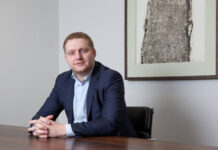 Пирамиду возвели в деловом квартале piramidu vozveli v delovom kvartale-urbandigest-ru-174172313900-0