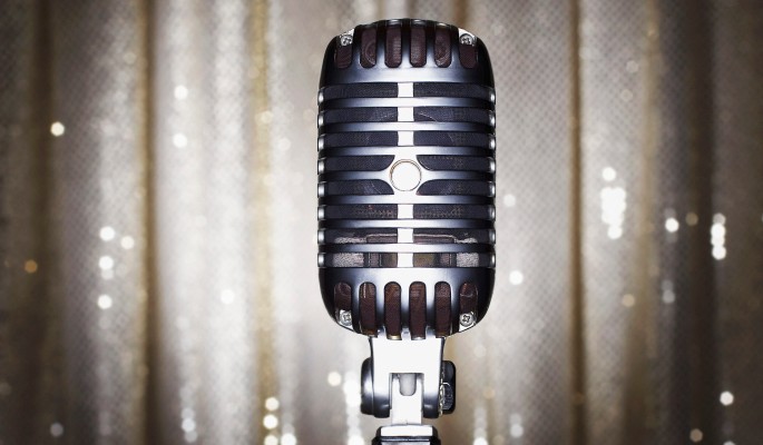 "Порядочнее людей не видел": известный шоумен назвал имена двух геев российской эстрады