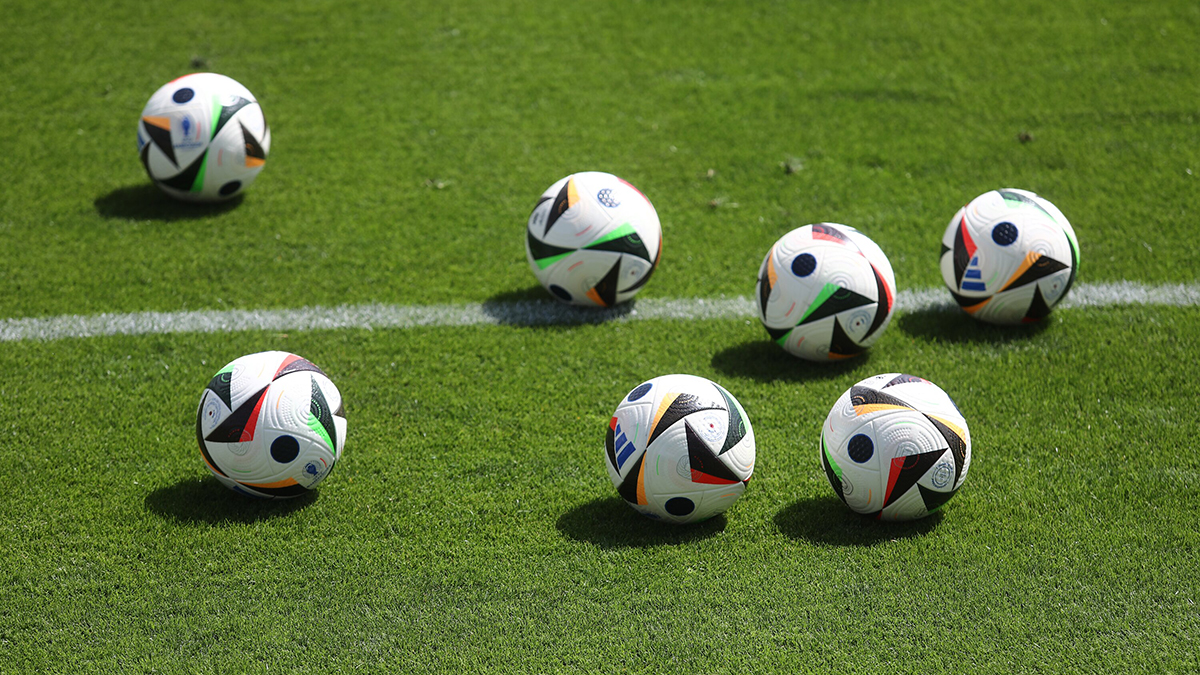 Стали известны все пары четвертьфинала Лиги чемпионов