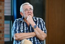 Стоянов поделился историей о творческом эксперименте с бывшими коллегами по юмористическому проекту stoyanov podelilsya istoriej o tvorcheskom eksperimente s byvshimi kollegami po yumoristicheskomu proektu-urbandigest-ru-174161651600-0