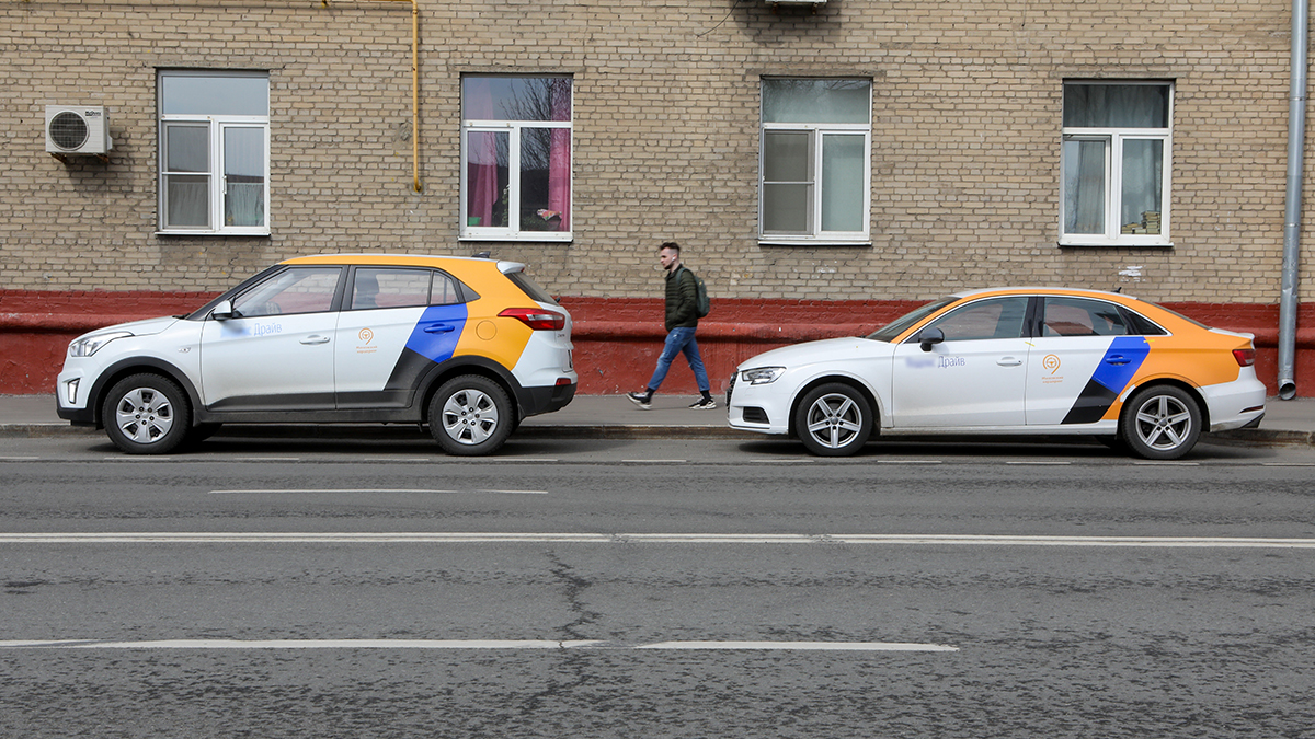 Подростка приговорили к колонии за смертельное ДТП с угнанной машиной в Москве