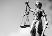 В Уфе завершено громкое дело организованной группы за хищение 266 млн рублей Picture of themis femida or justice goddess on bright sky copy space background