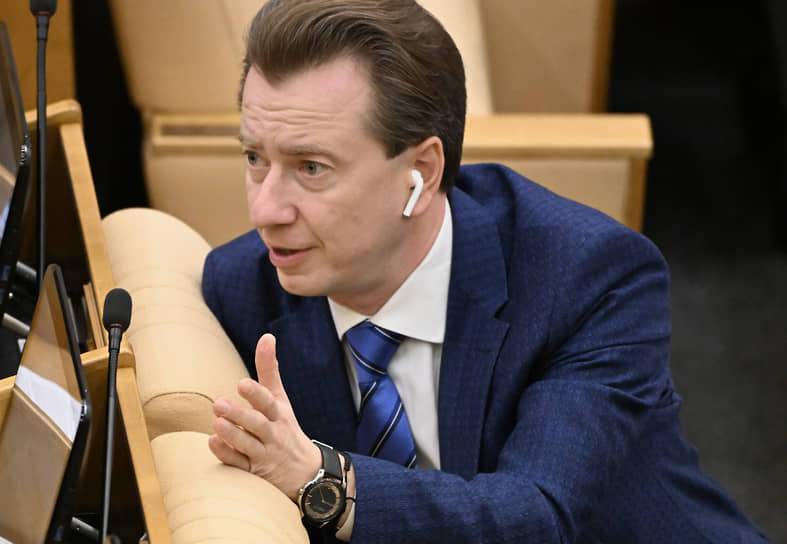 Владимир Бурматов и Госдума предлагают уси ответствен ответственность за бесконтрольный выгул собак-0