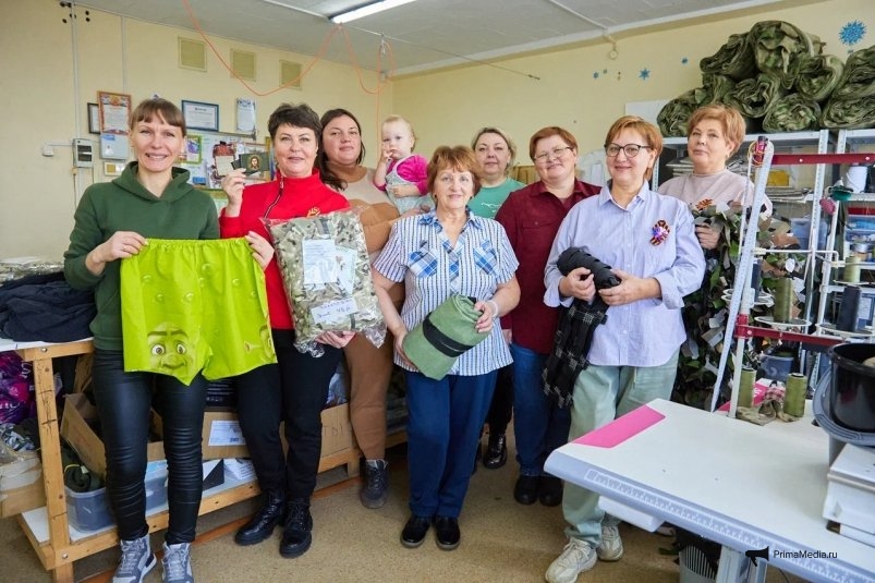 Движение &quotШьем для наших&quot с 2022 года помогает бойцам одеждой и экипировкой ИА PrimaMedia