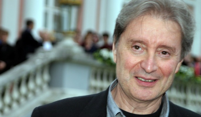 Отказался от звания Народного артиста, бросил семью ради студентки: что случилось с актером Смеховым