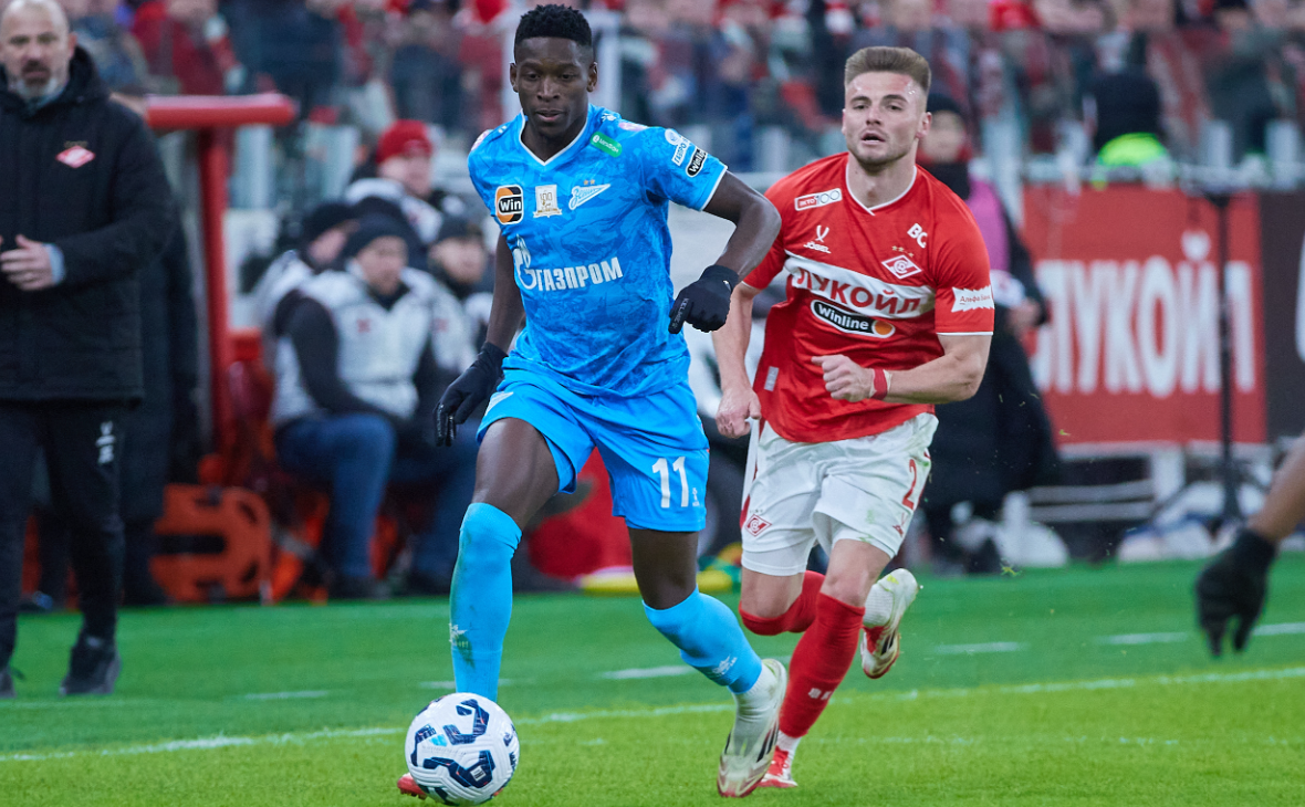 Луис Энрике (слева) (ФК «Зенит» / ТАСС)