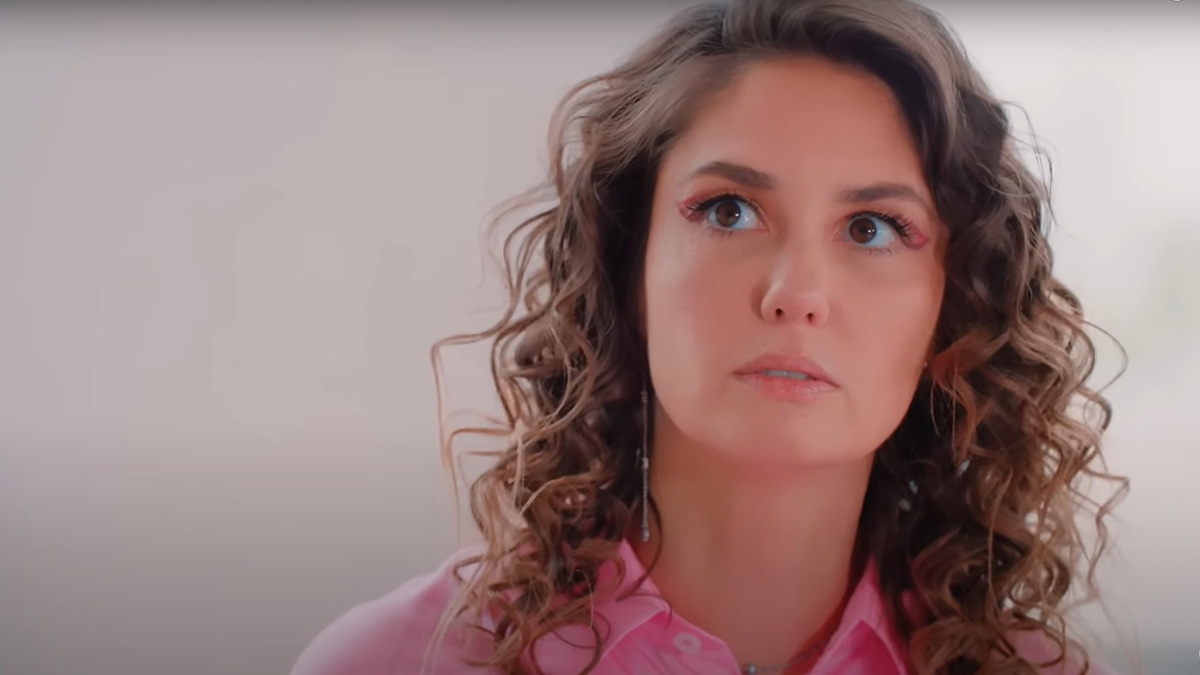 Агата Муцениеце встретилась с сыном спустя восемь месяцев разлуки